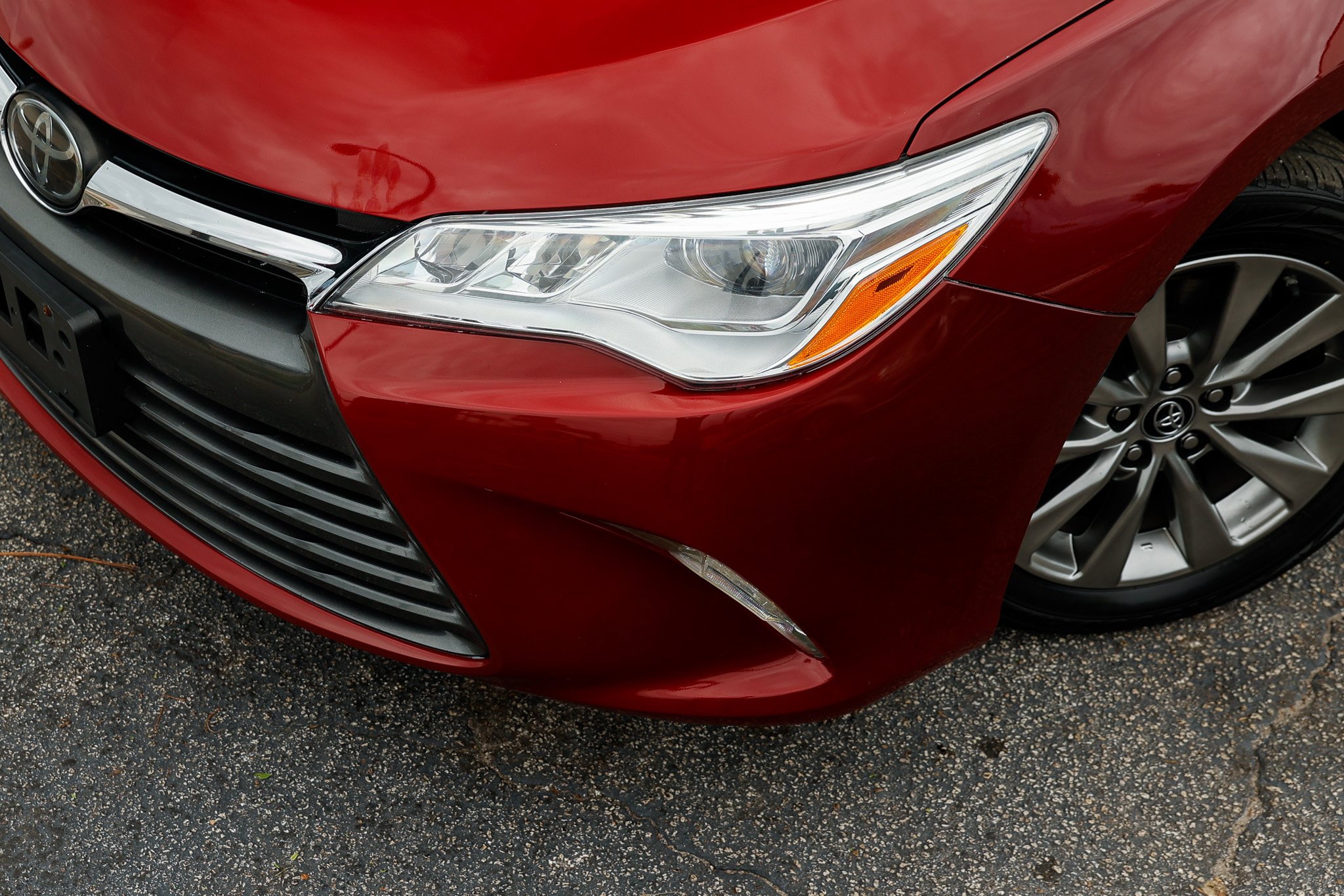 Used 2017 Toyota Camry XLE w/ Advanced Technology Package FWD image 28