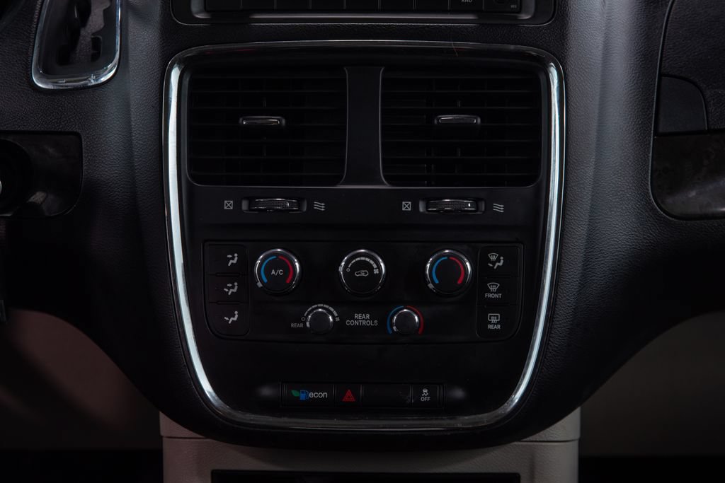 Used 2014 Dodge Grand Caravan SE w/ Quick Order Package 29E SE FWD image 28