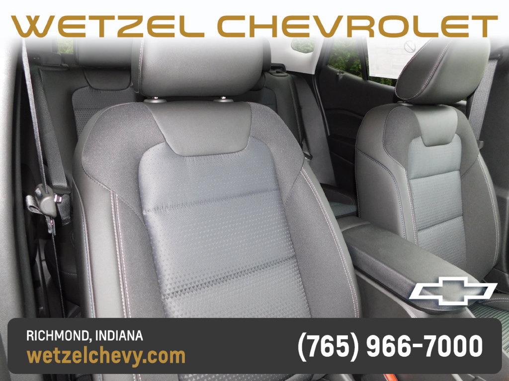 New 2026 Chevrolet Trax LT w/ Midnight Edition FWD image 18