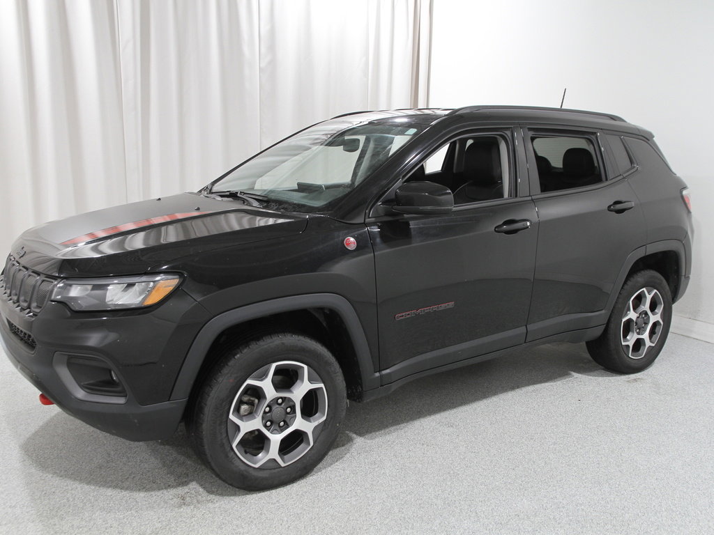 Used 2022 Jeep Compass Trailhawk w/ Trailhawk Convenience Group image 3