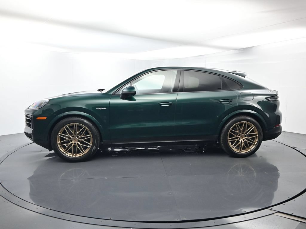 Certified 2025 Porsche Cayenne S AWD/4WD image 2