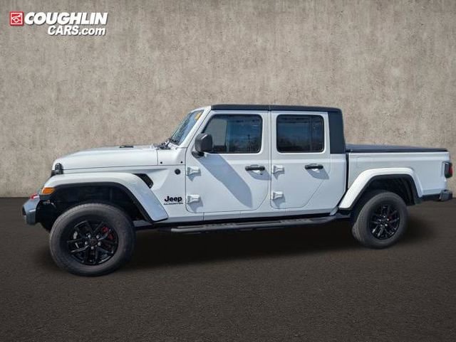 Used 2022 Jeep Gladiator Sport AWD/4WD image 4