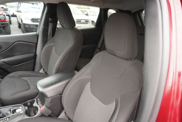 Used 2020 Jeep Cherokee Latitude image 10