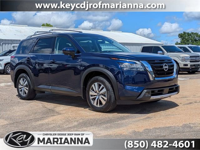 Used 2025 Nissan Pathfinder SL FWD video 1
