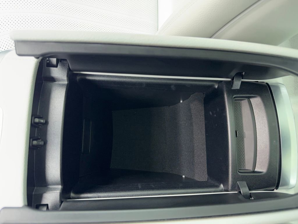 Used 2023 Mercedes-Benz EQE 500 4MATIC Sedan image 34