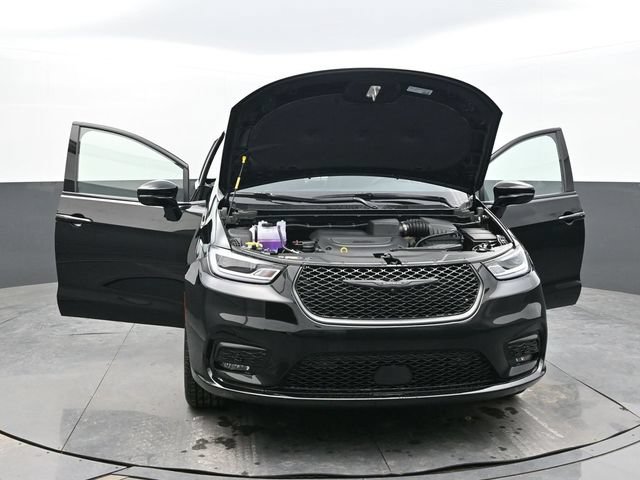 New 2026 Chrysler Pacifica Select w/ S Appearance Package AWD/4WD image 60