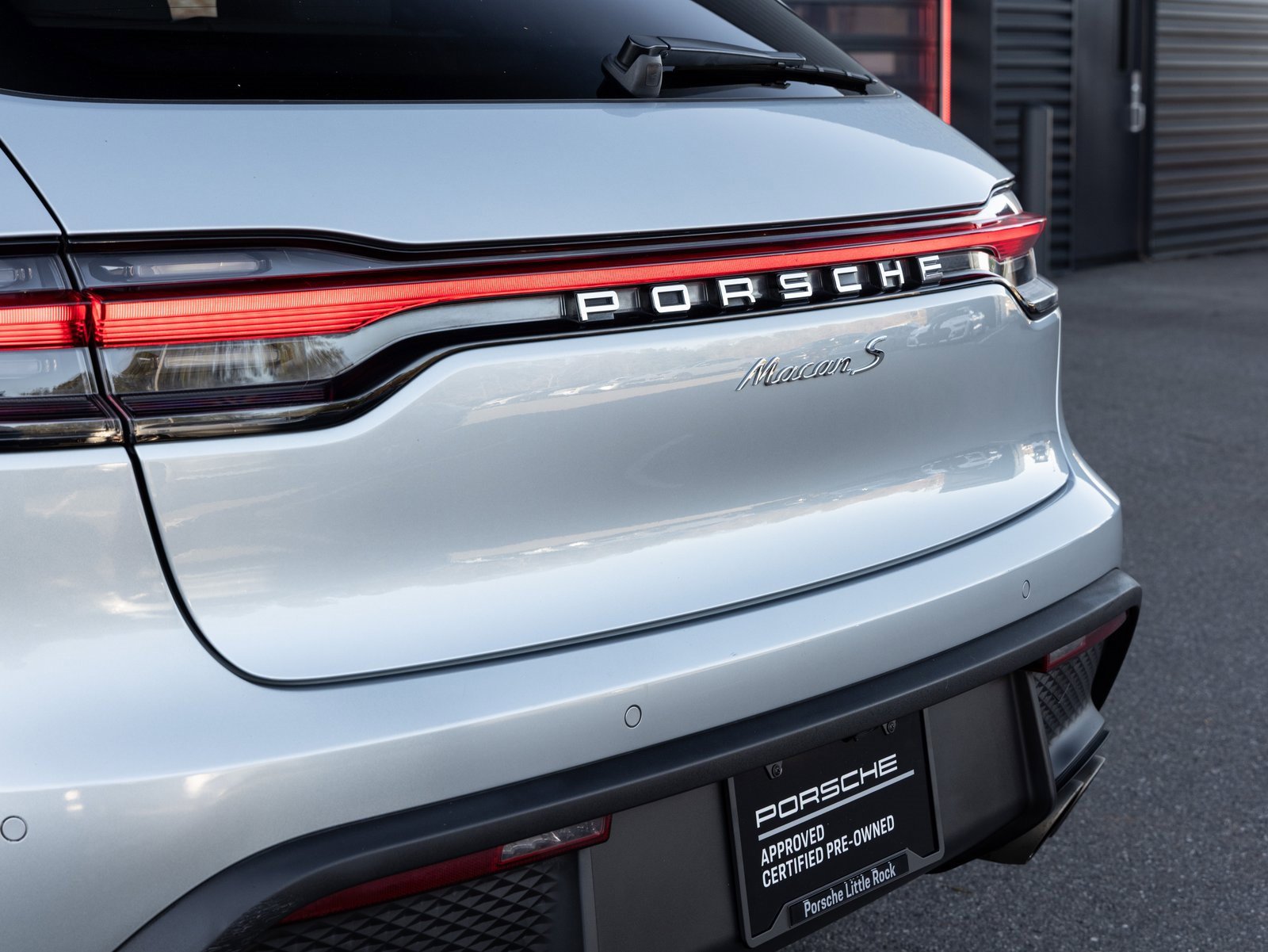 Used 2023 Porsche Macan S image 12