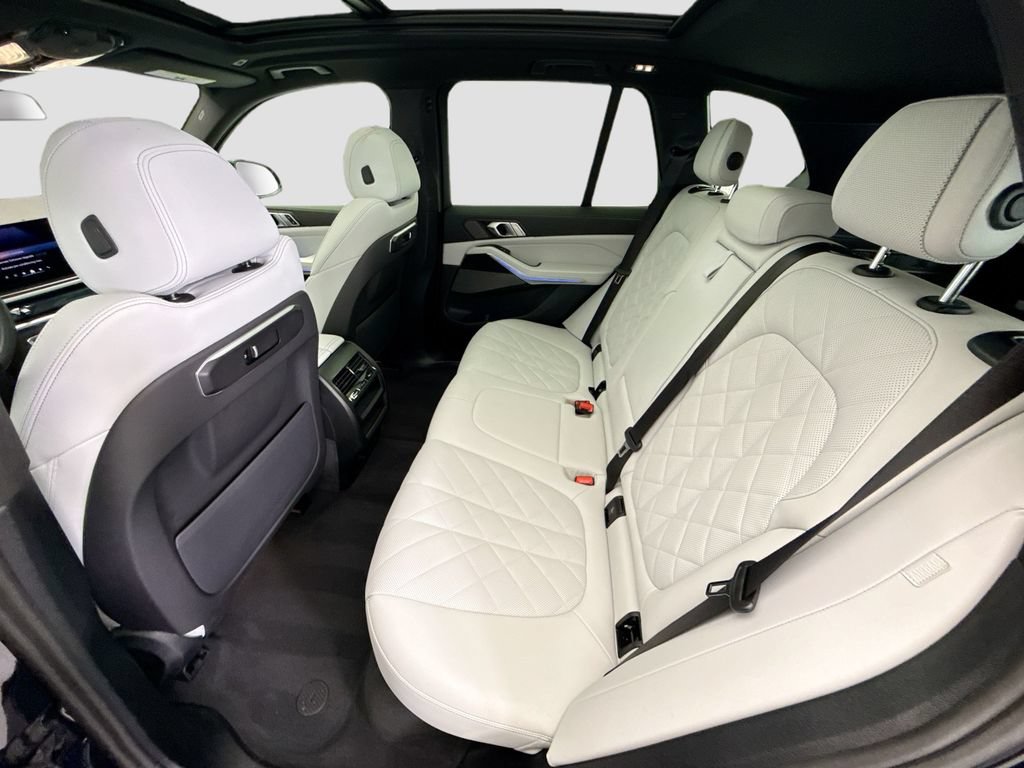 Used 2026 BMW X5 sDrive40i w/ M Sport Package RWD image 20