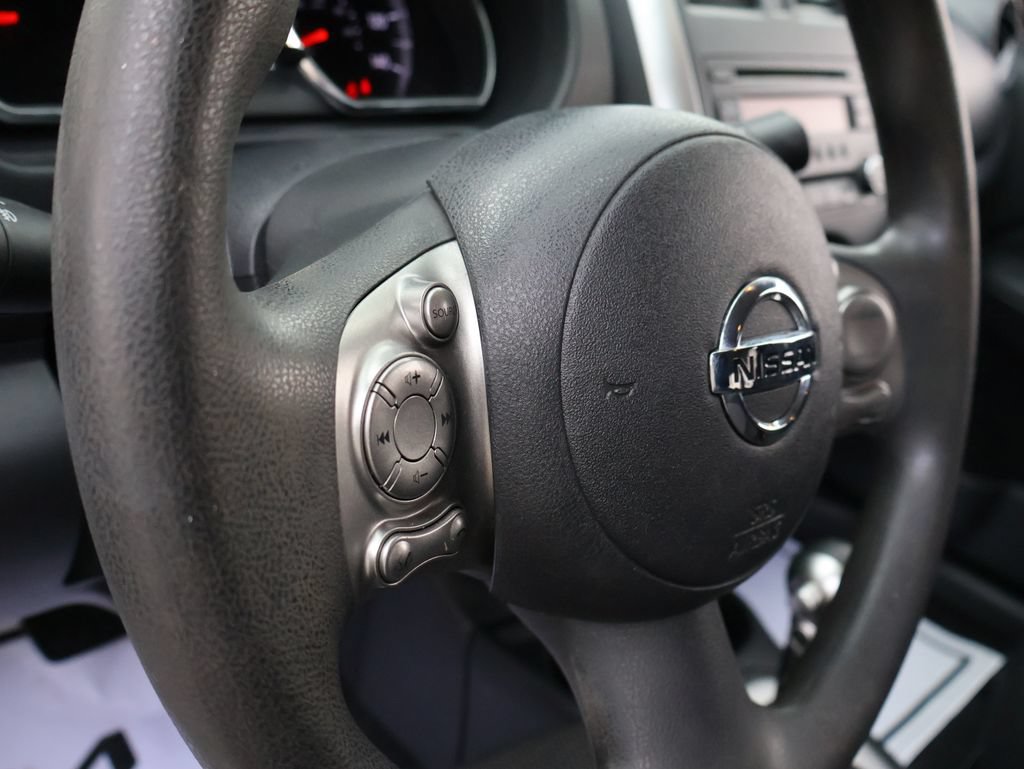 Used 2014 Nissan Versa SV w/ Convenience Package FWD image 36