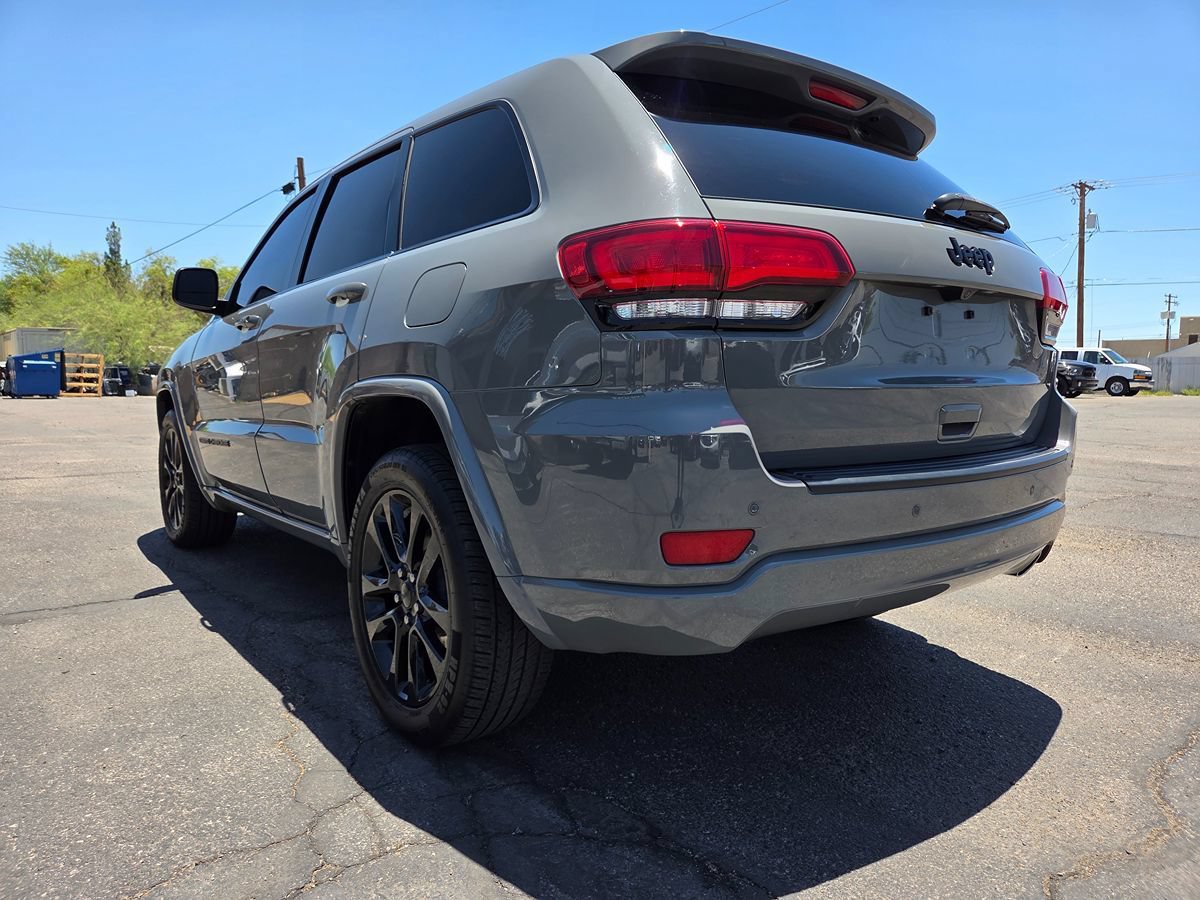 Used 2020 Jeep Grand Cherokee Altitude RWD image 18