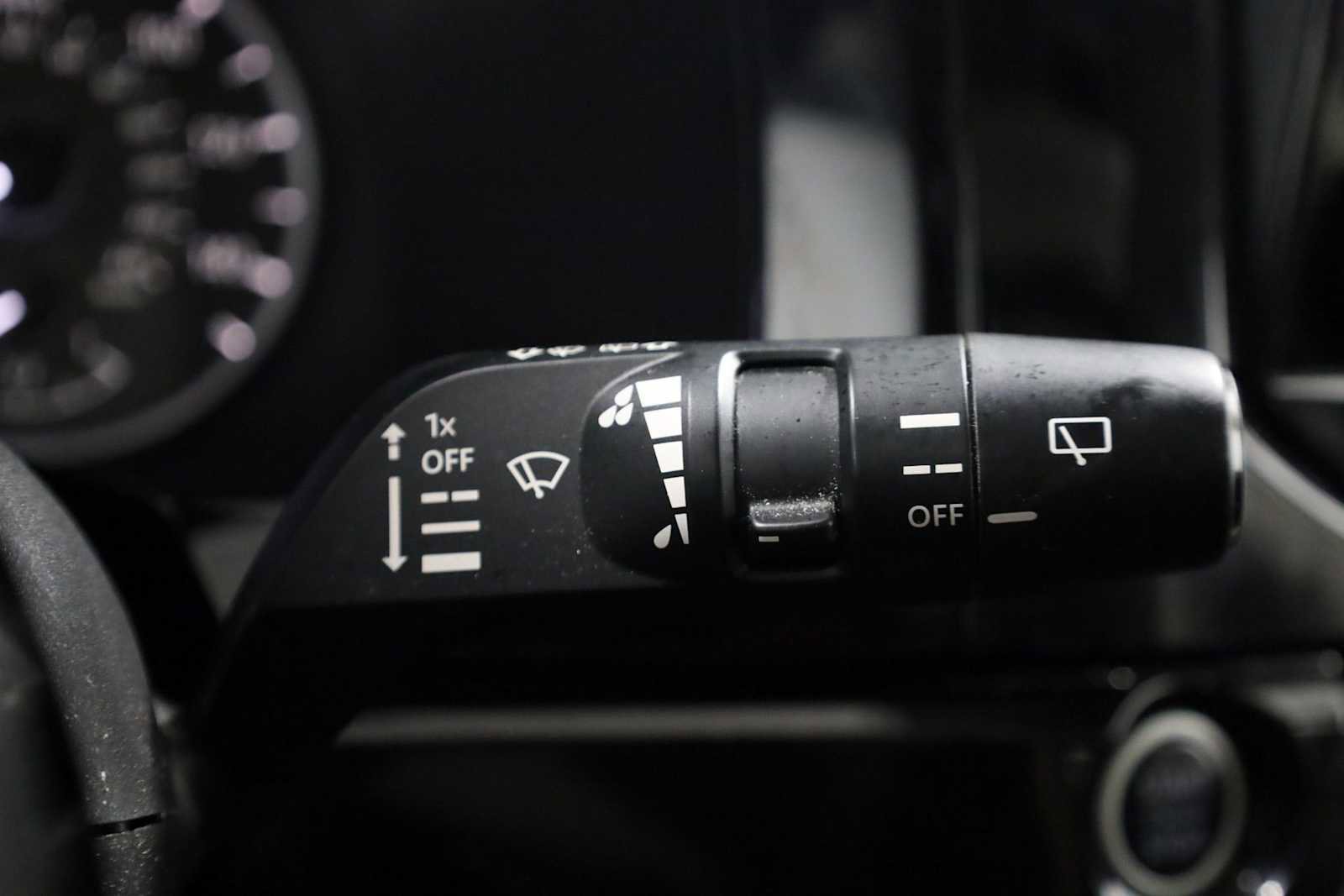 Used 2022 Nissan Pathfinder SL image 27