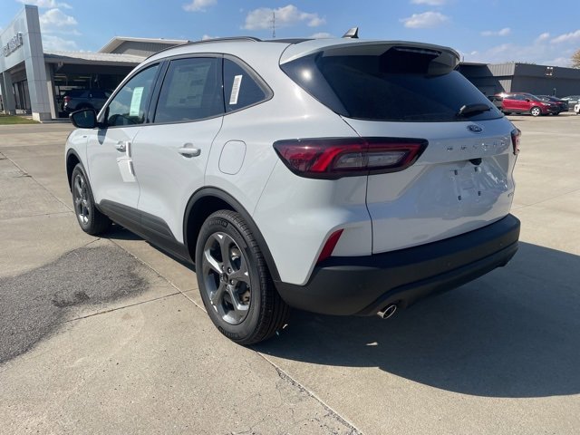 New 2026 Ford Escape ST-Line image 2