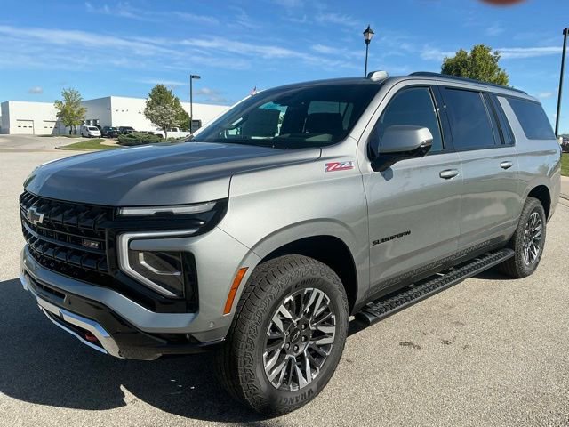 New 2026 Chevrolet Suburban Z71 w/ Z71 Off-Road Package AWD/4WD image 3