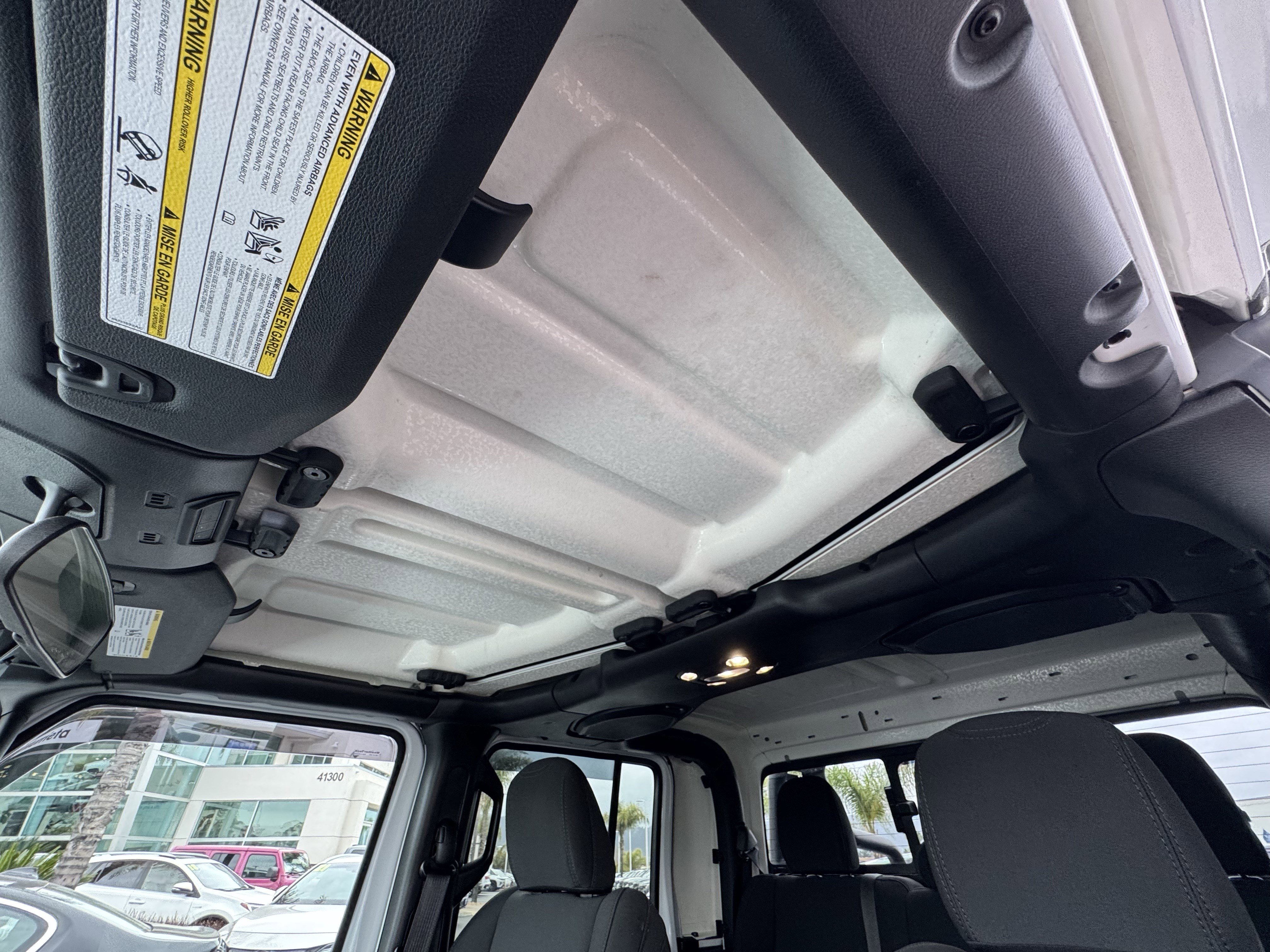 Used 2022 Jeep Gladiator Sport image 31