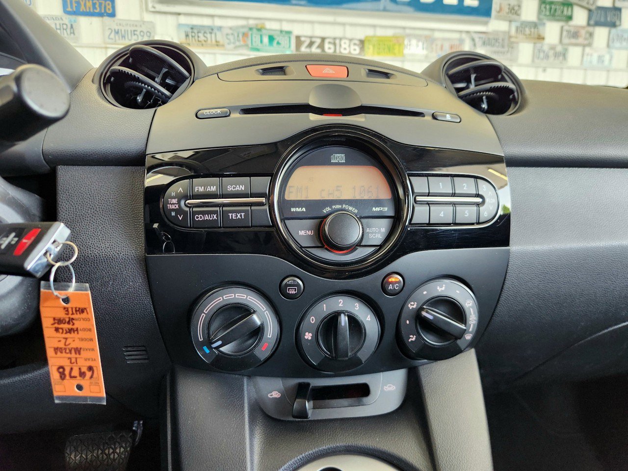 Used 2012 MAZDA MAZDA2 Sport FWD image 8