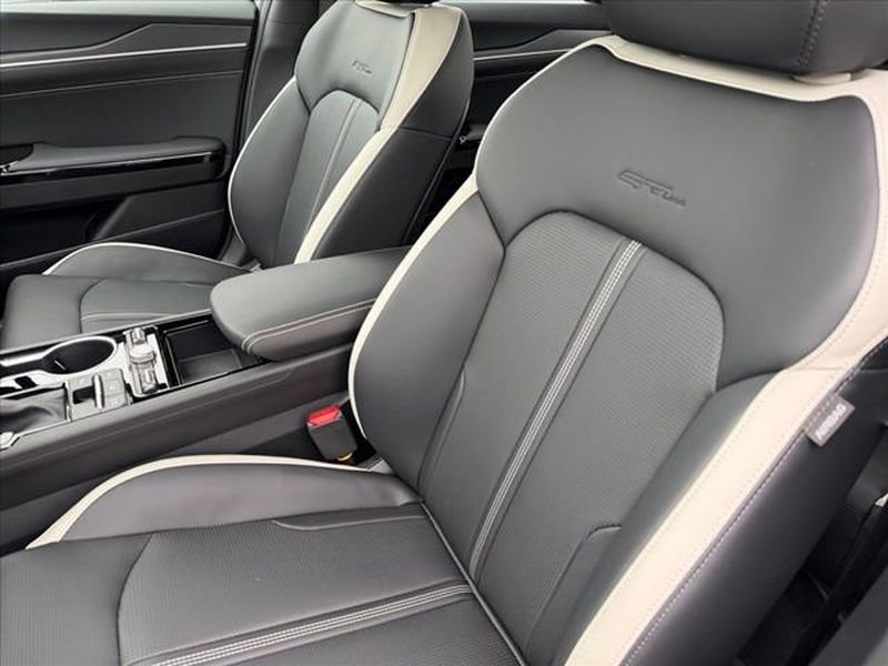 New 2026 Kia K5 GT-Line image 11