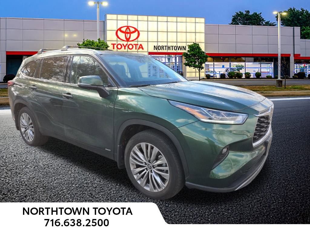 Used 2025 Toyota Highlander Platinum