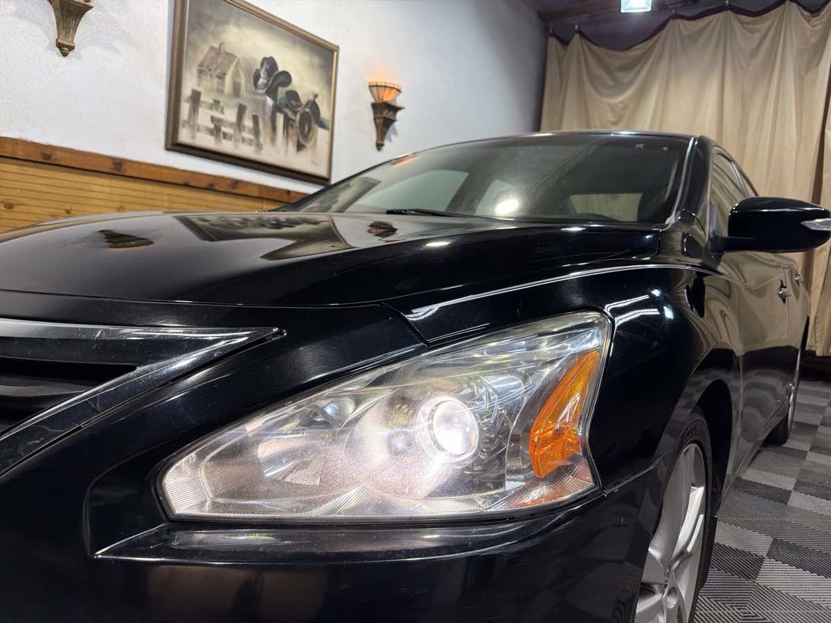 Used 2015 Nissan Altima 3.5 SL FWD image 7