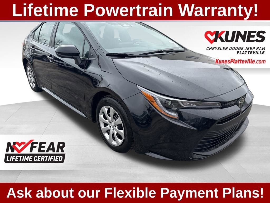 Used 2025 Toyota Corolla LE FWD image 1