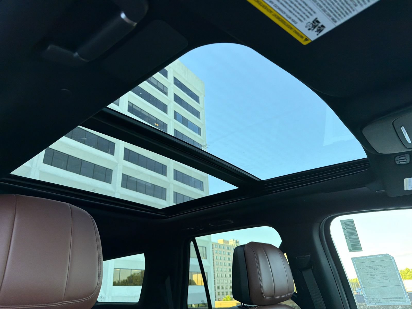 New 2026 Lincoln Navigator Reserve AWD/4WD image 14