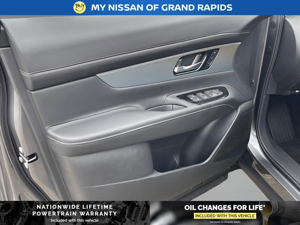 New 2025 Nissan Murano SL w/ Cargo Package image 7