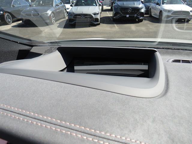 Certified 2023 Mercedes-Benz EQS 580 4MATIC Sedan w/ Exclusive Trim Package image 9