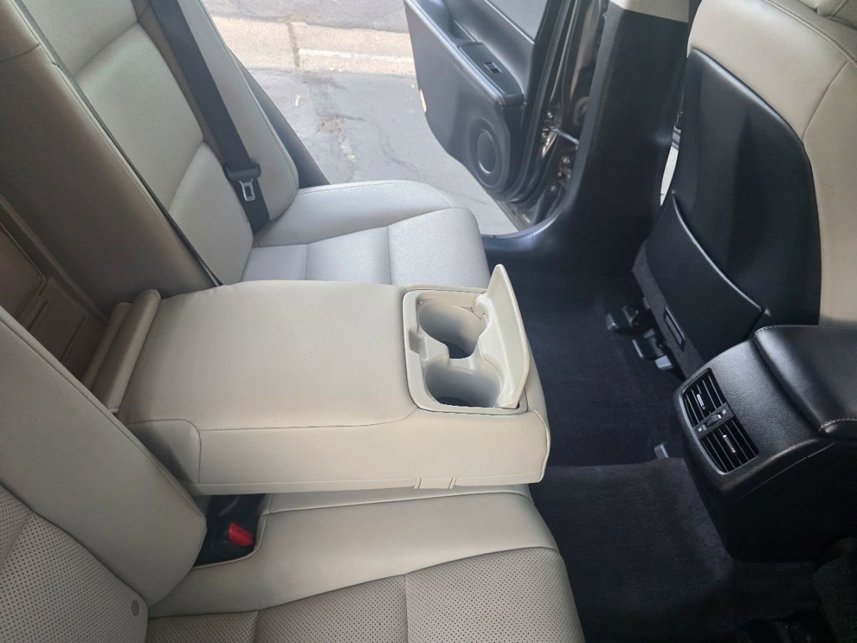 Used 2015 Lexus ES 350 w/ Premium Package FWD image 19