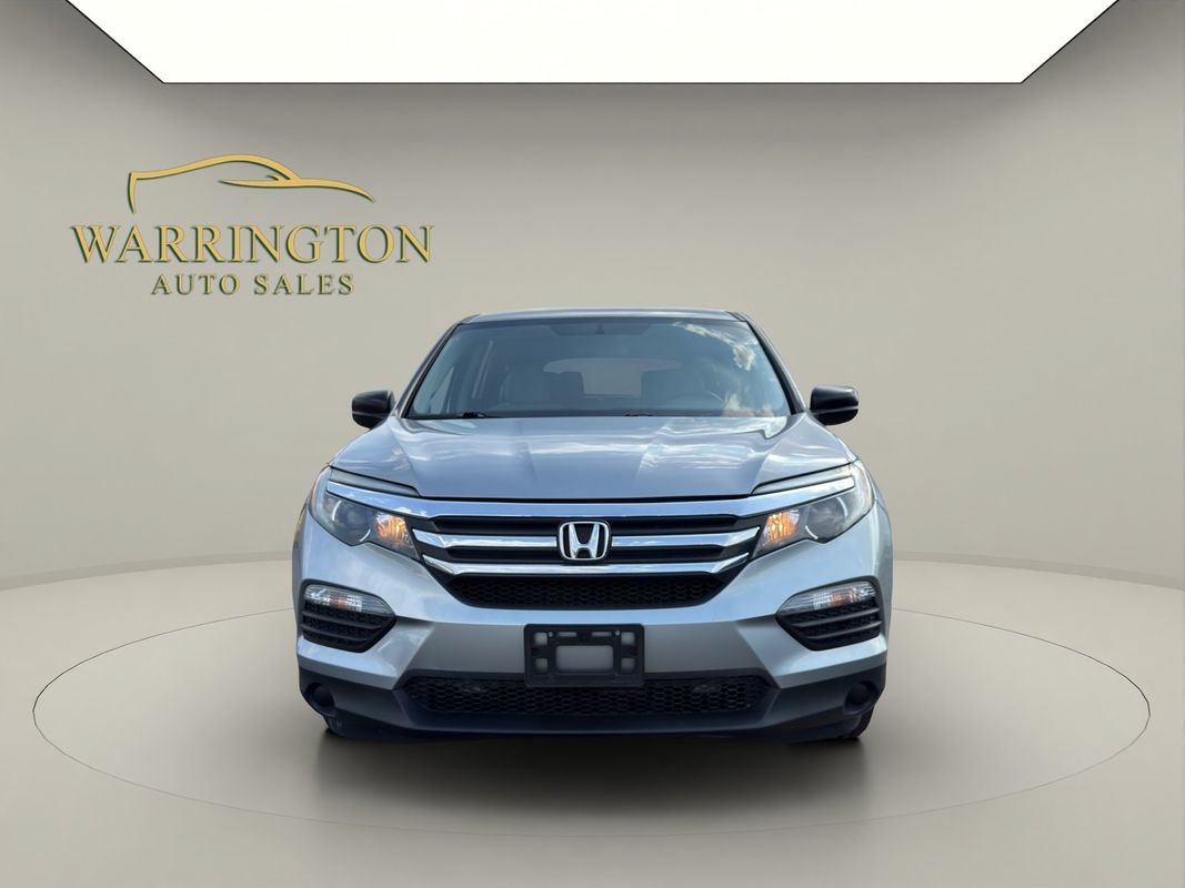 Used 2018 Honda Pilot LX image 2