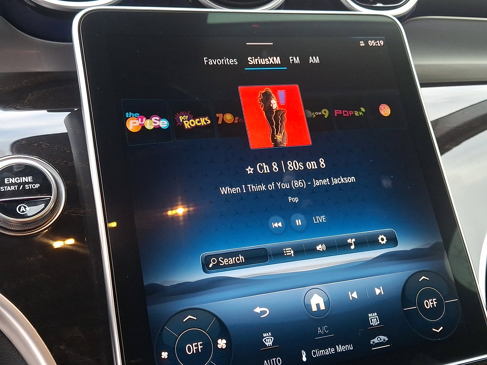 Certified 2024 Mercedes-Benz GLC 300 4MATIC image 15