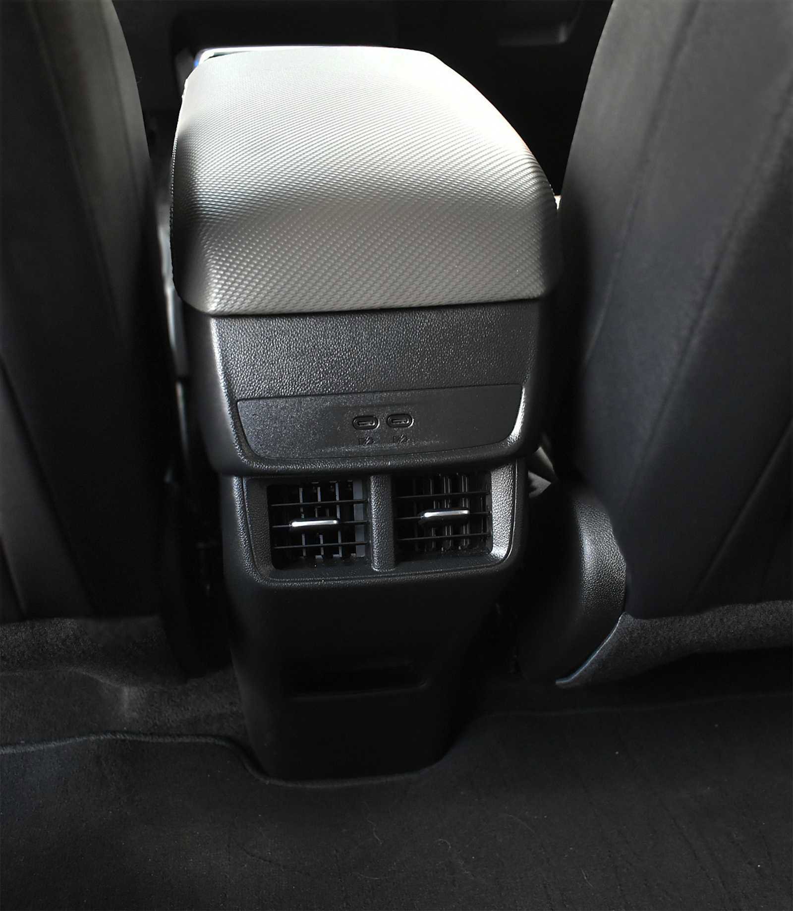 Used 2026 Chevrolet Equinox LT w/ Convenience Package II image 10