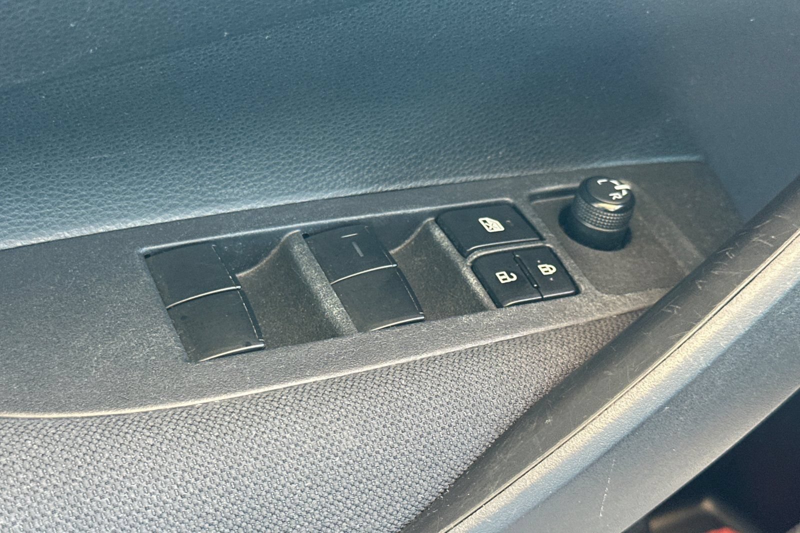 Certified 2023 Toyota Corolla LE FWD image 14