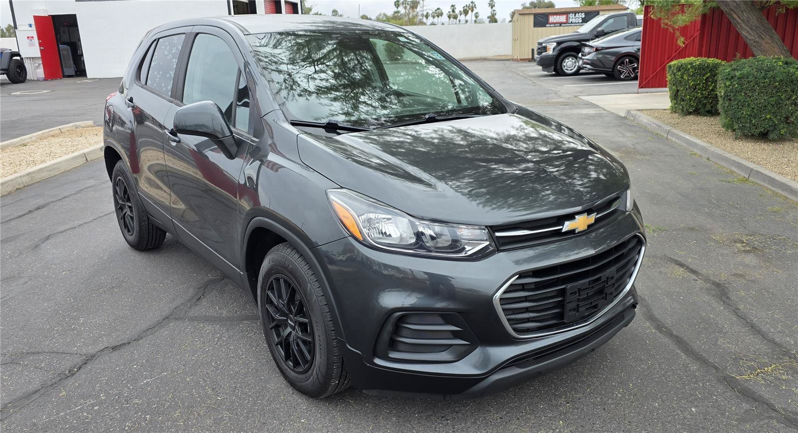 Used 2020 Chevrolet Trax LS FWD image 2