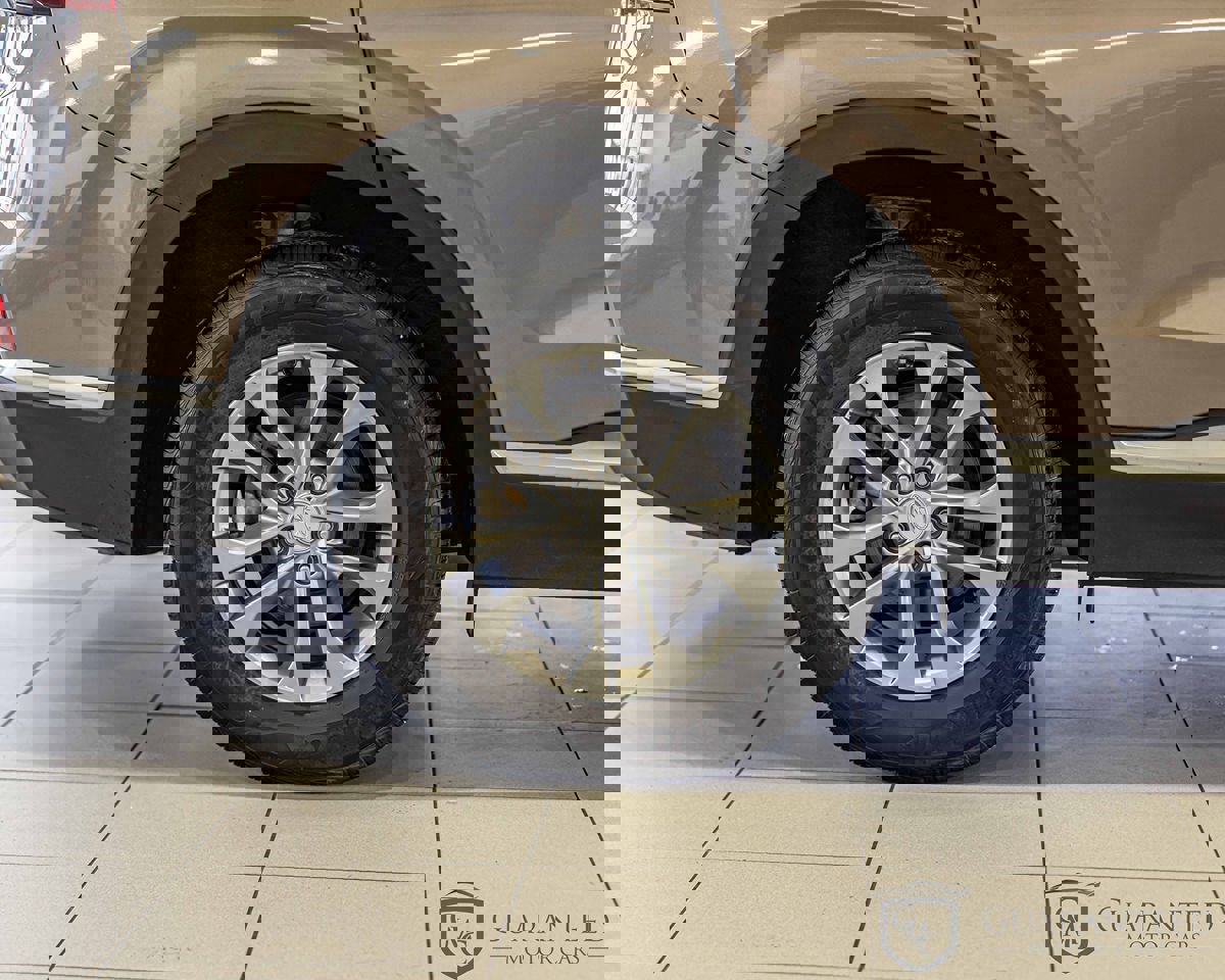 Used 2020 Hyundai Santa Fe SEL image 11