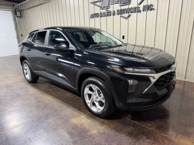 Used 2024 Chevrolet Trax LS w/ LS Convenience Package FWD image 6