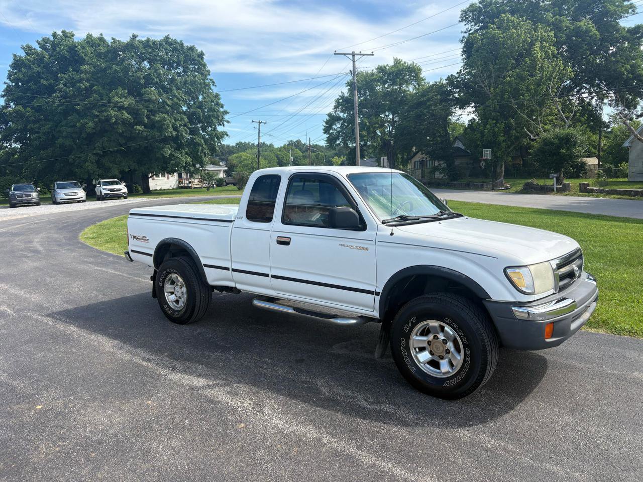 Used 2000 Toyota Tacoma PreRunner RWD image 18
