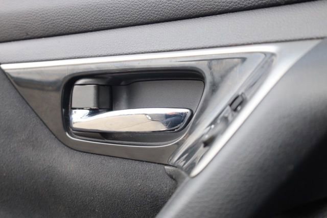 Used 2014 Nissan Altima 2.5 S w/ Sport Value Package image 22