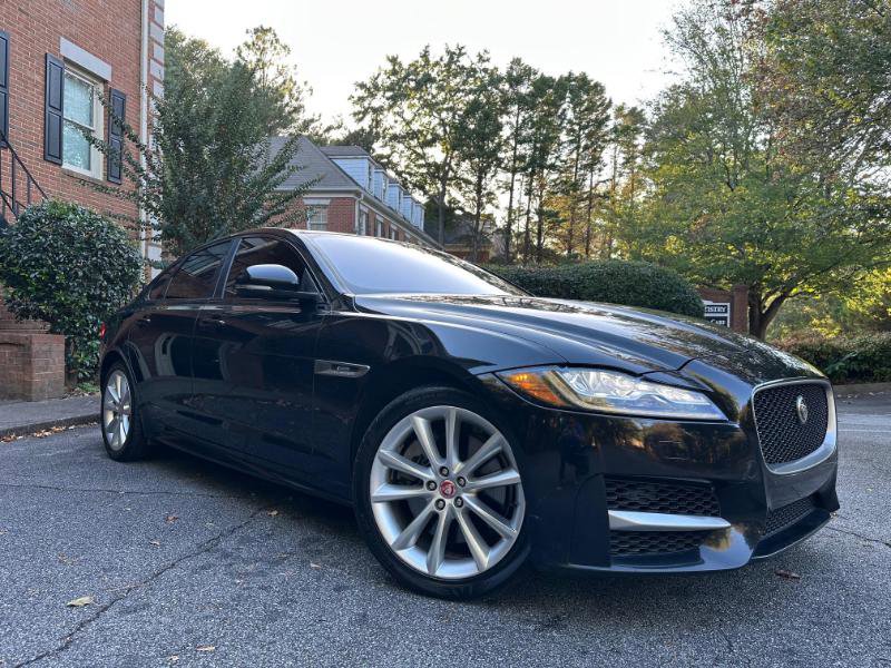 Used 2016 Jaguar XF R-Sport image 5