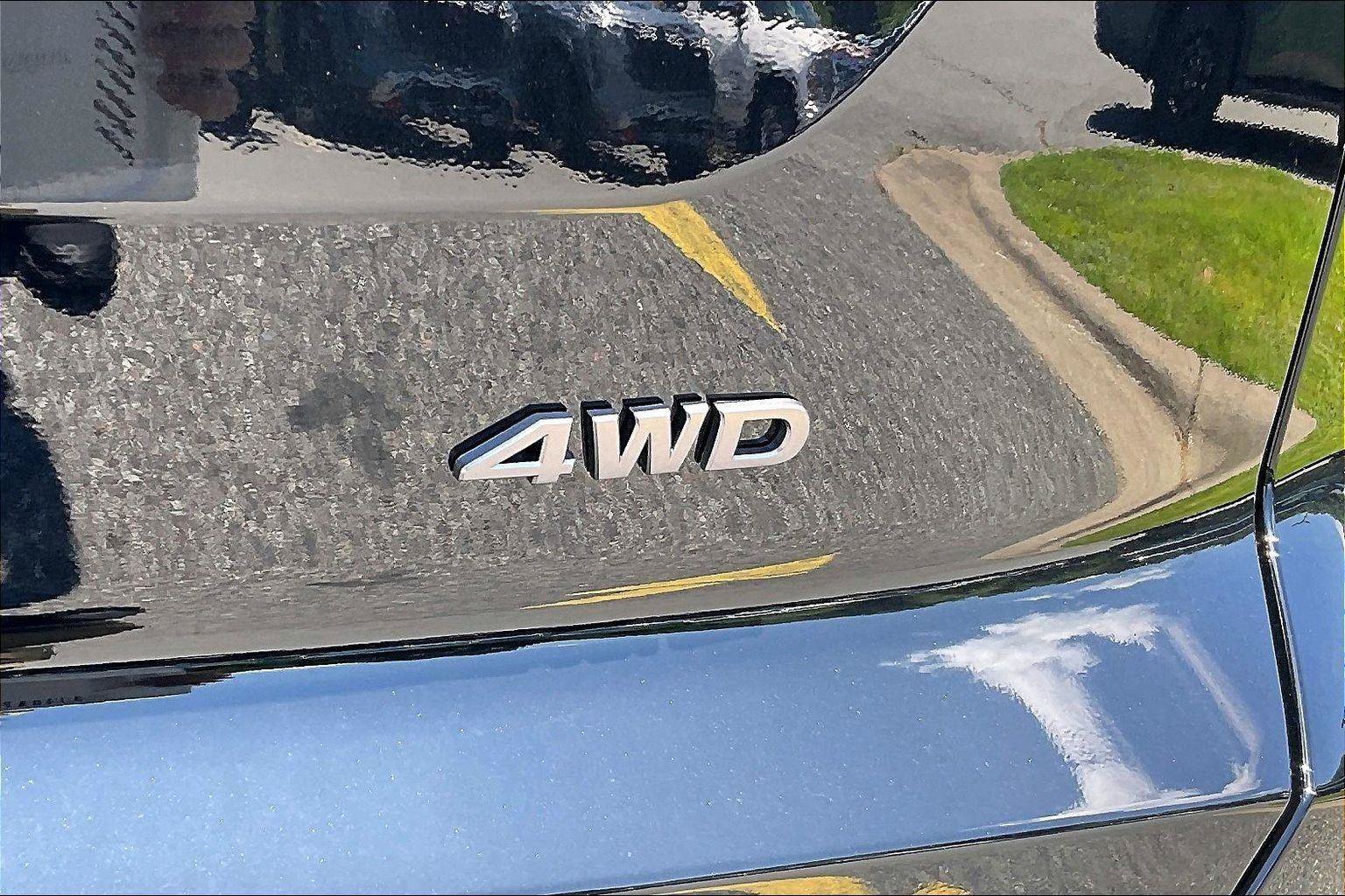 New 2026 Nissan Pathfinder SV AWD/4WD image 12