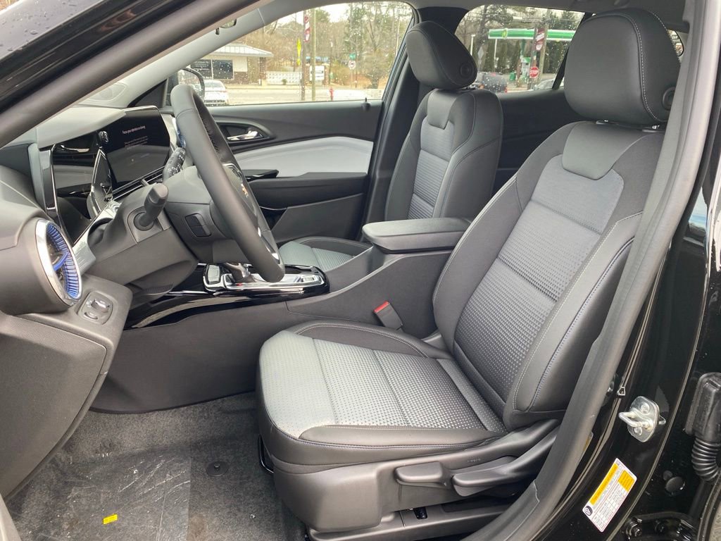 New 2026 Chevrolet Trax LT w/ Driver Confidence Package image 10