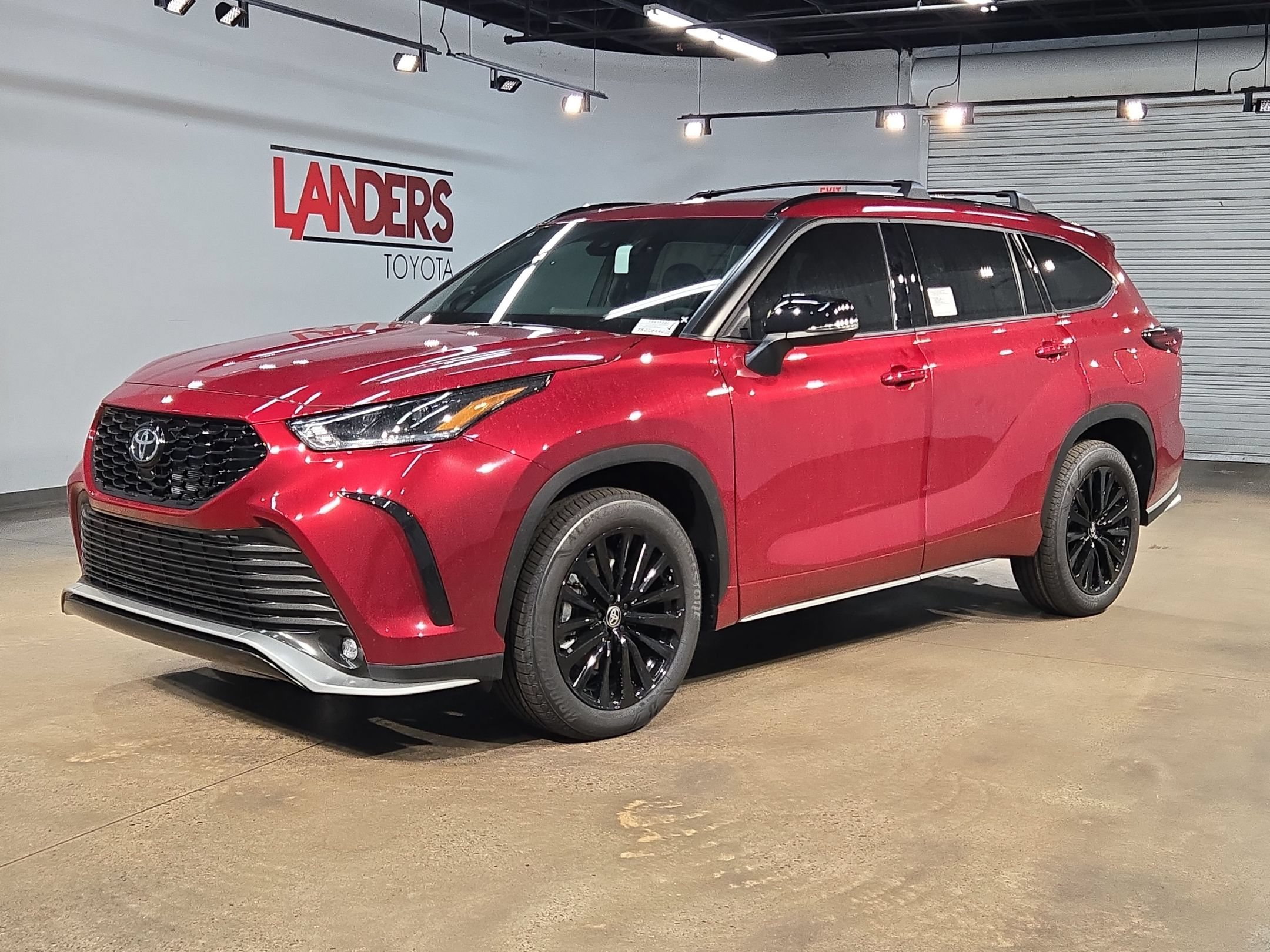 New 2026 Toyota Highlander XSE AWD/4WD image 3