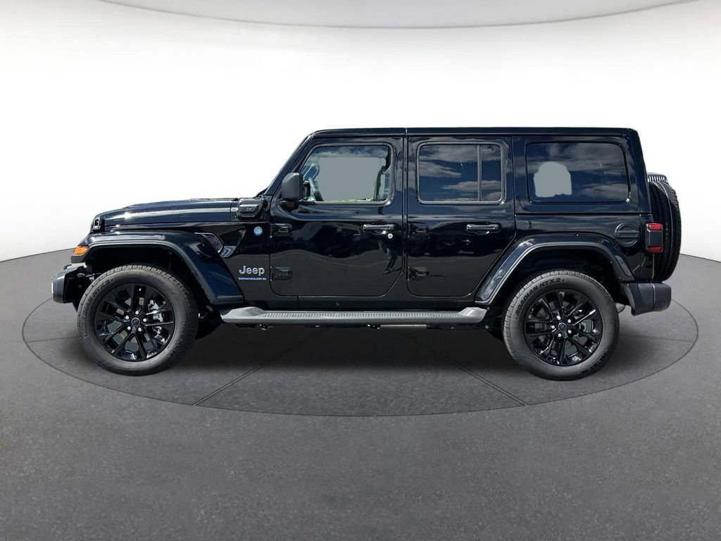 Certified 2025 Jeep Wrangler Unlimited Sahara AWD/4WD image 2