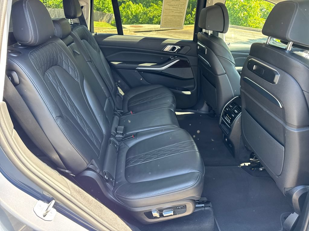 Used 2023 BMW X7 xDrive40i AWD/4WD image 15
