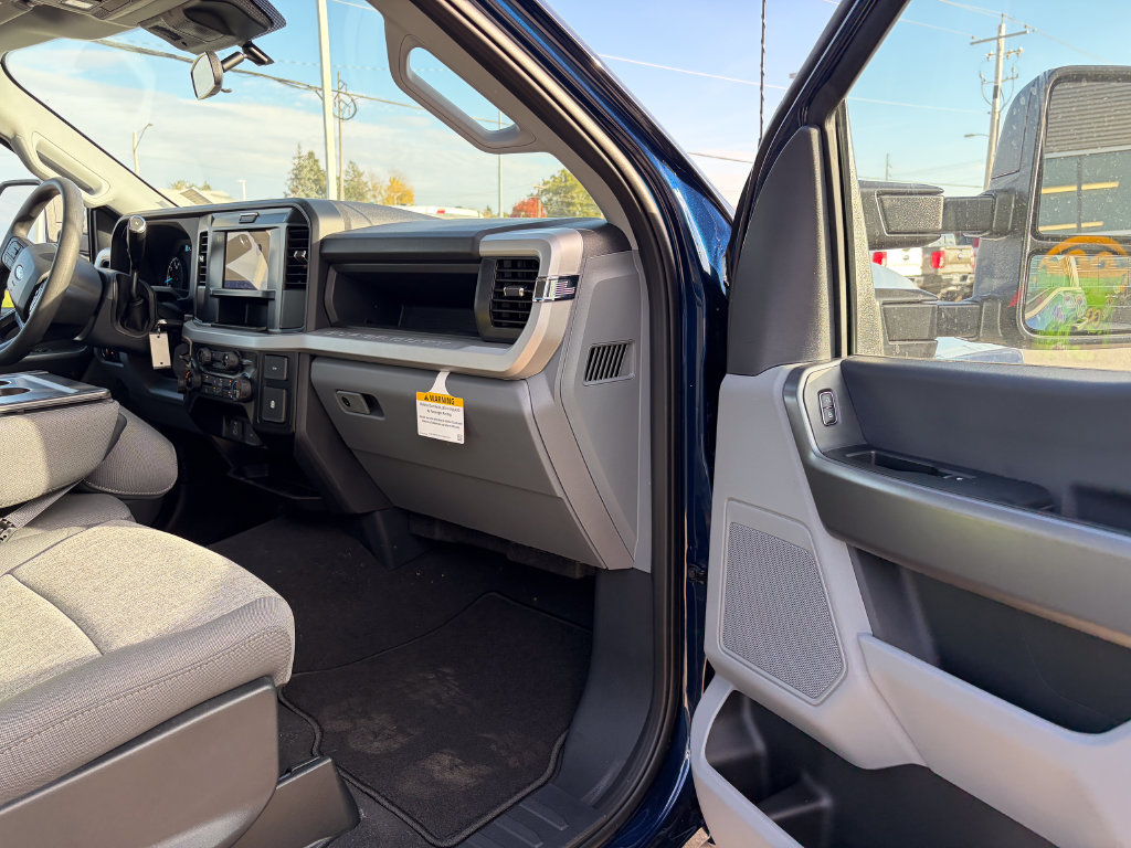 New 2027 Ford F350 XL w/ Tremor Off-Road Package AWD/4WD image 16