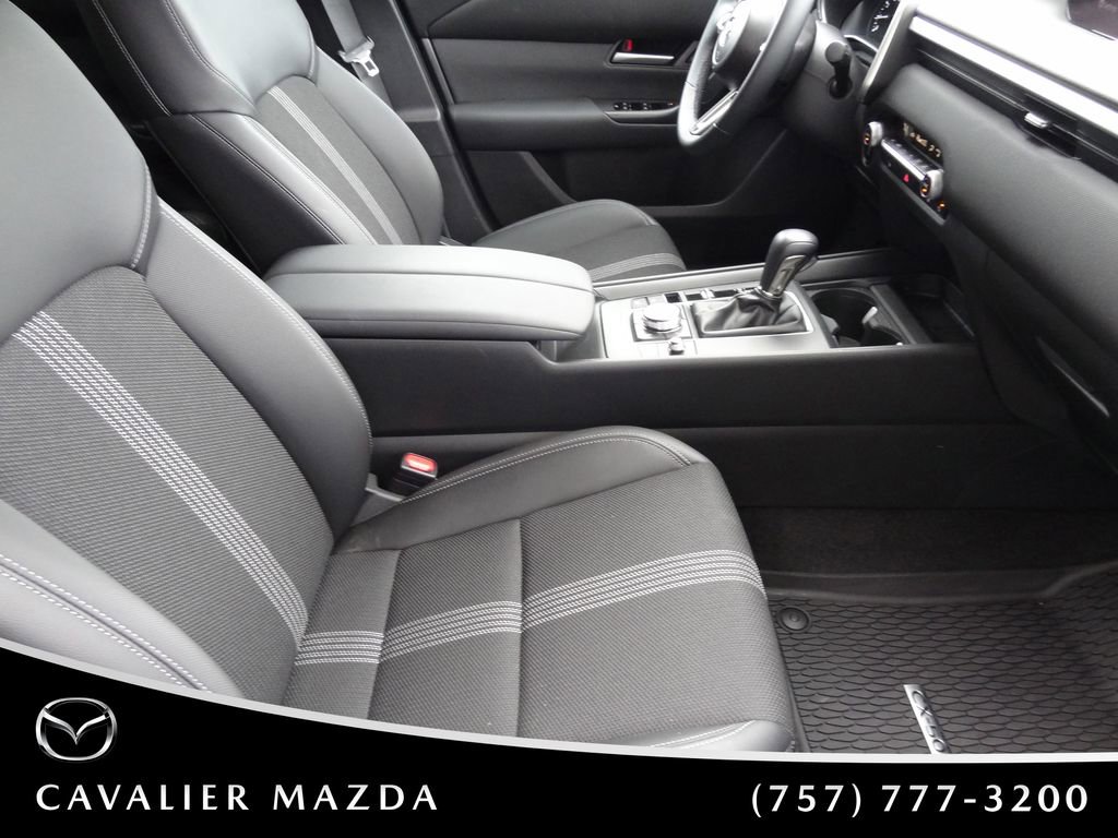 Certified 2025 MAZDA CX-50 AWD 2.5 S w/ Weather Package image 17