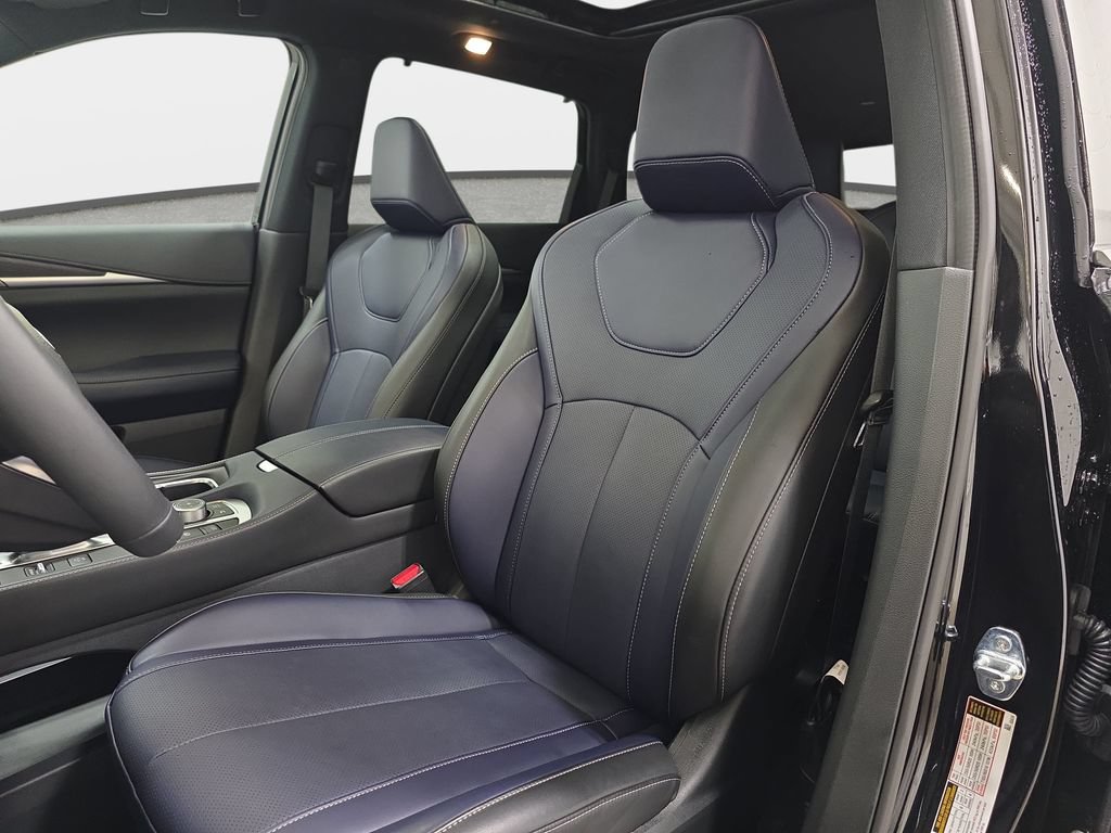 Certified 2026 INFINITI QX60 Sport w/ Dark Cargo Package AWD/4WD image 12