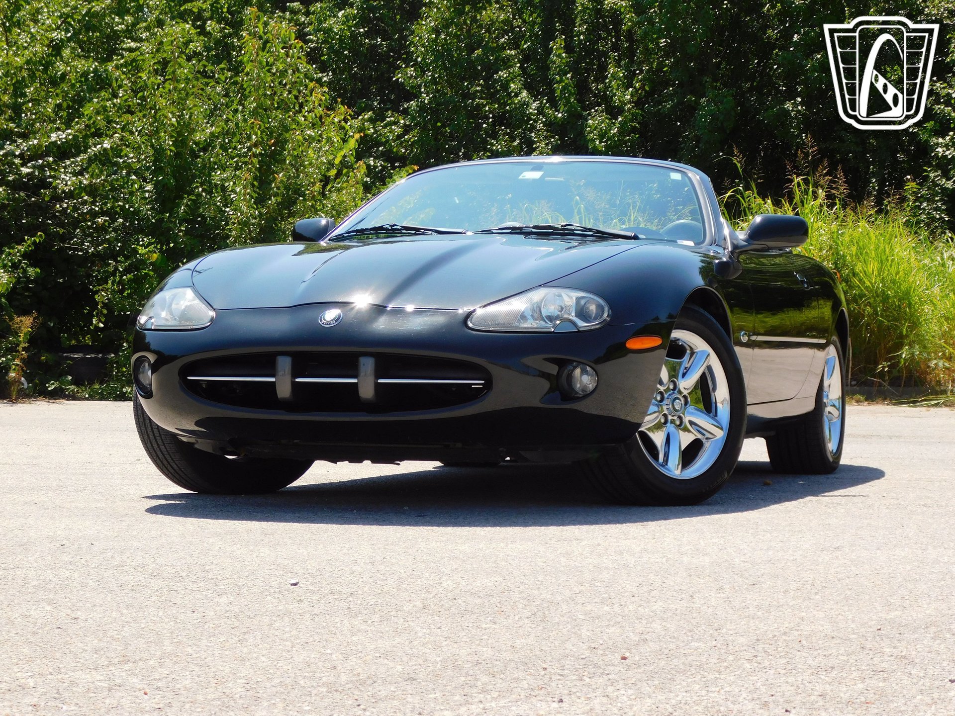 Used 1998 Jaguar XK8 Convertible image 2