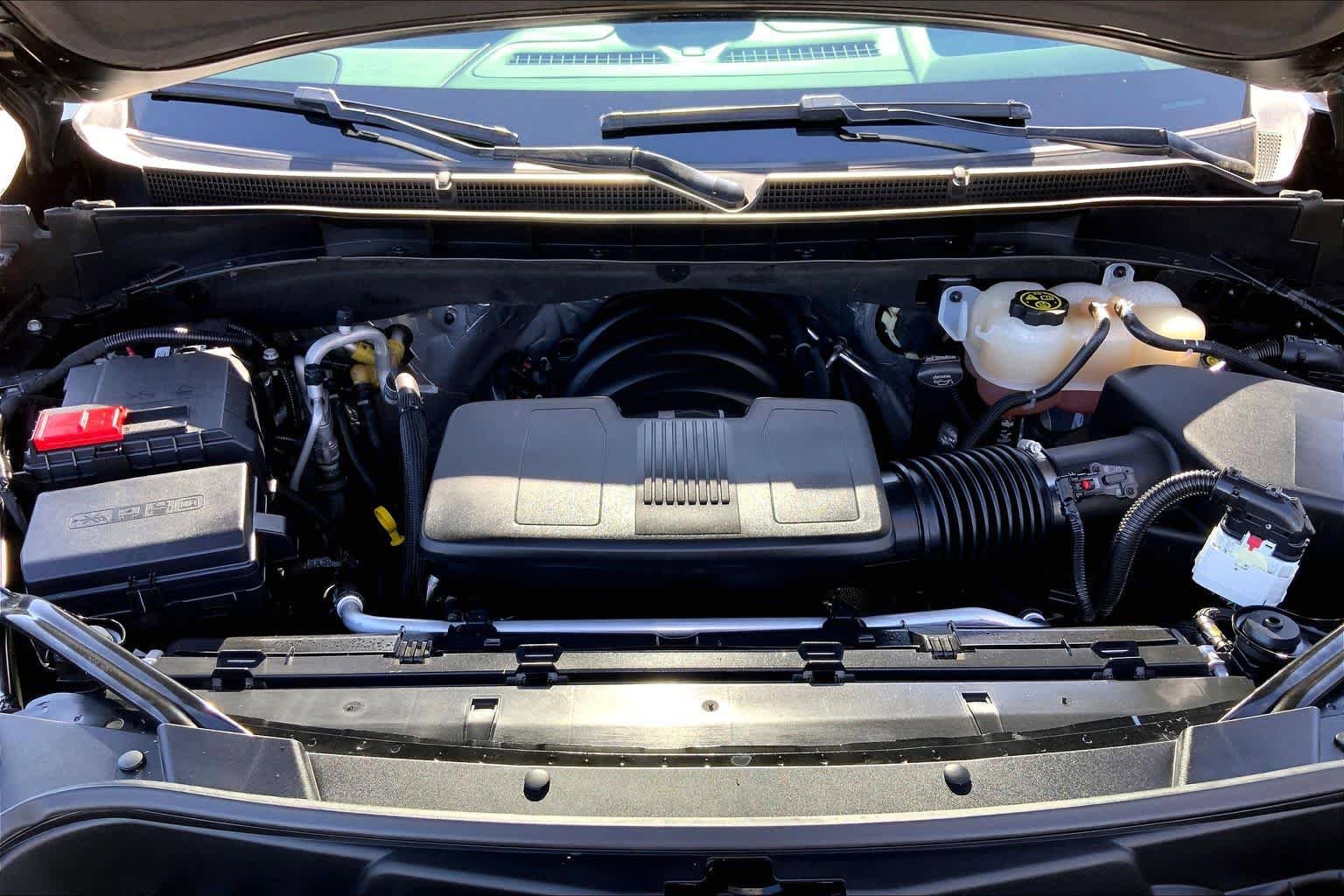 Used 2024 GMC Yukon Denali AWD/4WD image 32