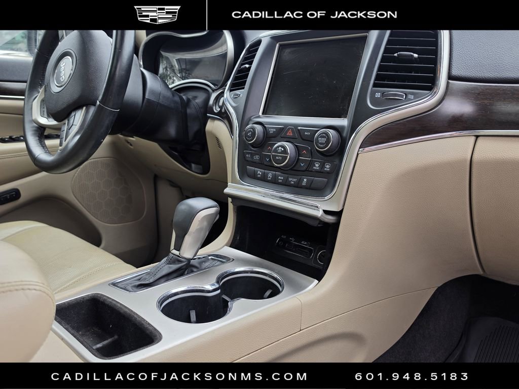 Used 2017 Jeep Grand Cherokee Limited w/ Luxury Group II RWD image 8