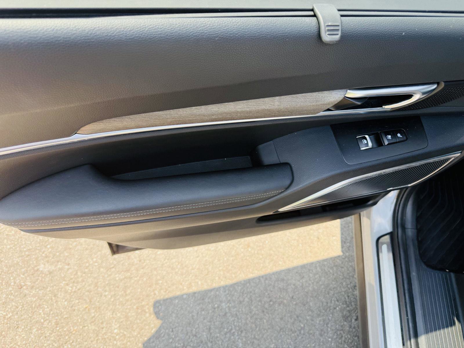 Used 2022 Kia Telluride SX w/ SX Prestige Package image 37