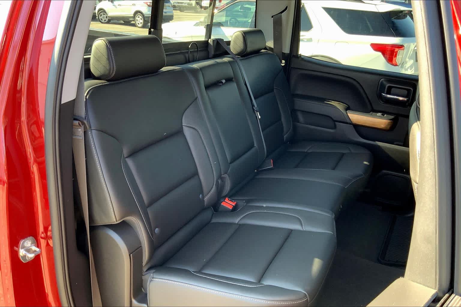 Used 2018 Chevrolet Silverado 1500 LTZ w/ Sport Package AWD/4WD image 19
